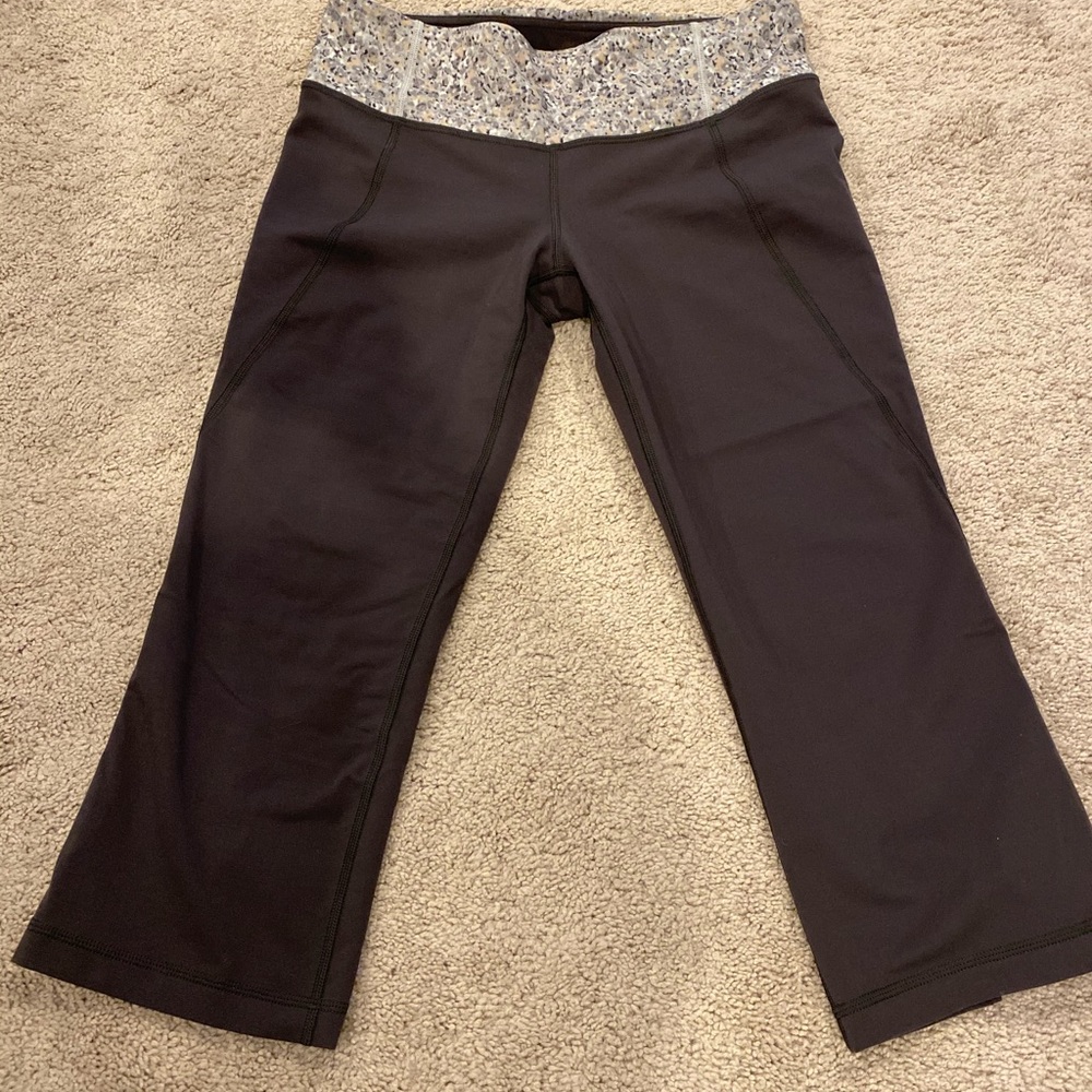 Lululemon crop leggings